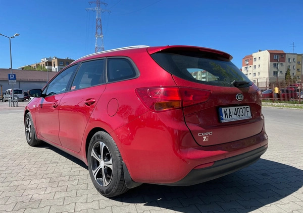 Kia Ceed cena 47000 przebieg: 115300, rok produkcji 2017 z Warszawa małe 29